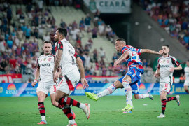 Derrota para o Fortaleza impede Flamengo de assumir a liderança do Brasileirão; Palmeiras segue na ponta Derrota para o Fortaleza impede Flamengo de assumir a liderança do Brasileirão; Palmeiras segue na ponta